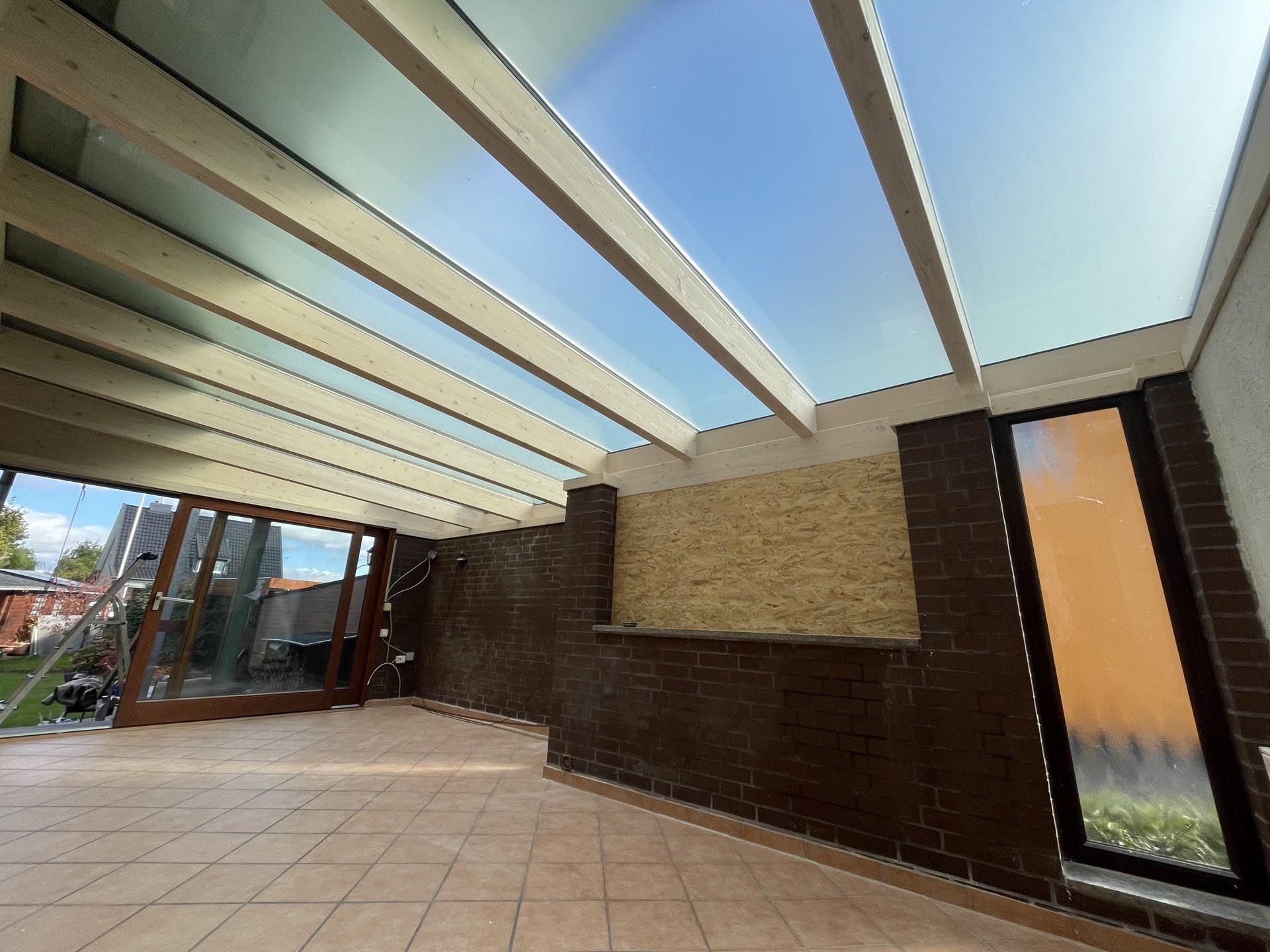 Komplette Erneuerung des Glasdaches mit Isolierglas