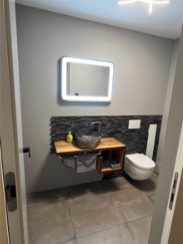 Waschtisch aus alten Fachwerkbalken