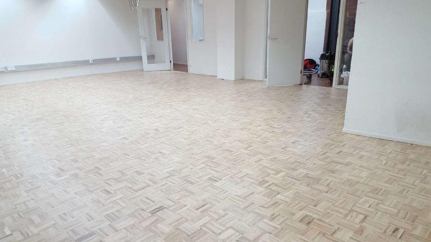 Parketin kunnostamista