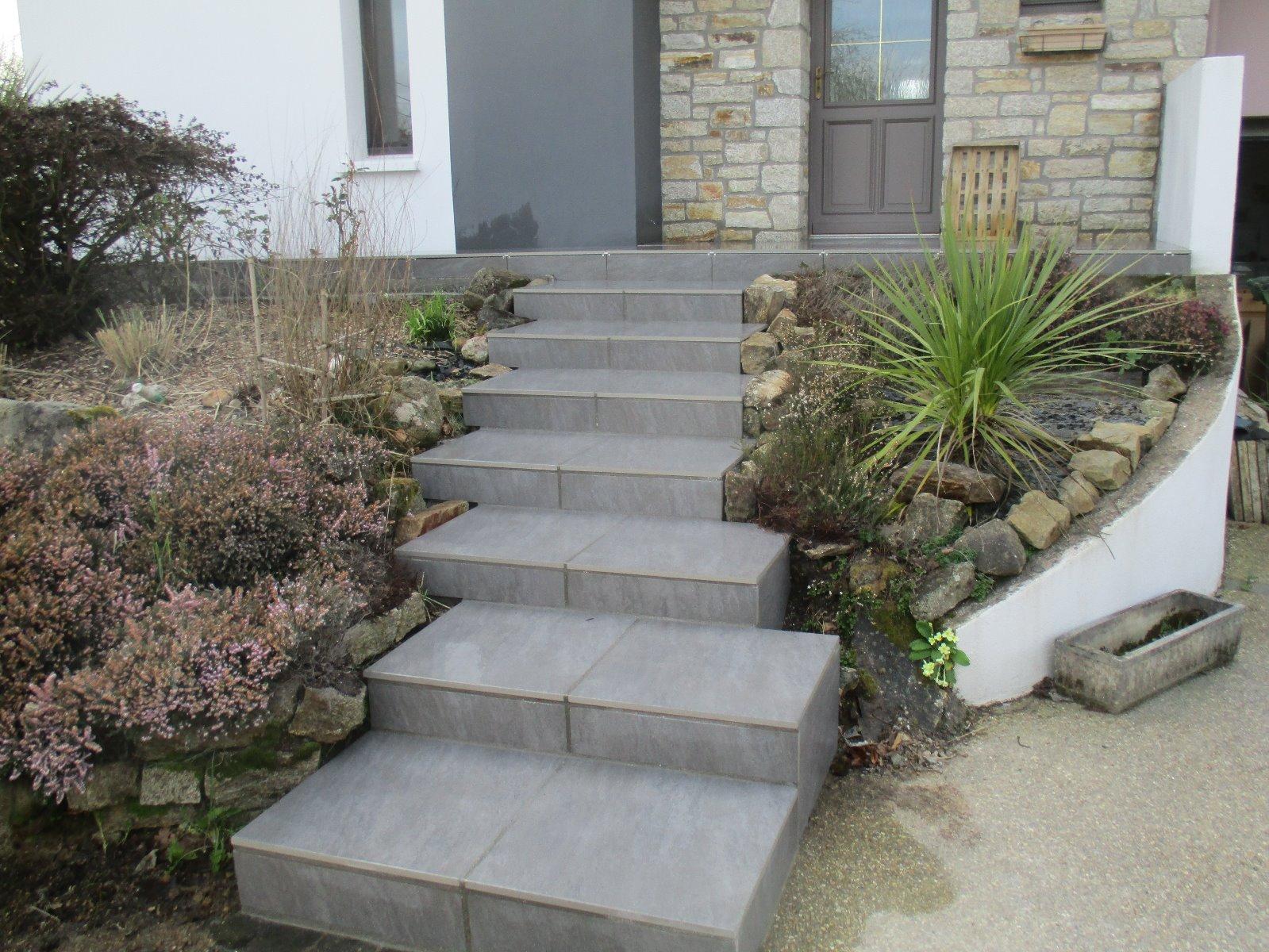 Création d'un escalier en dalles