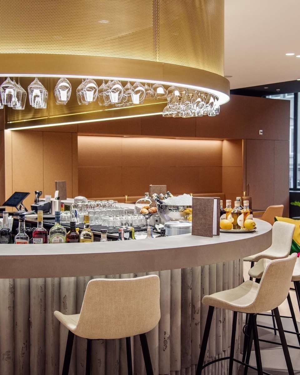 Bar mit luxuriösem Look