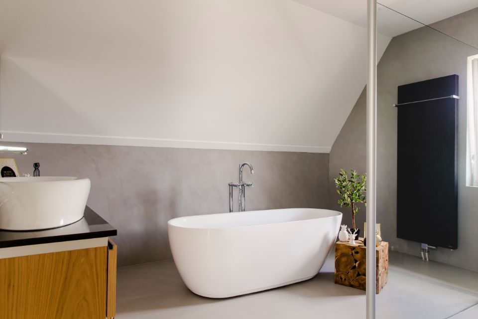 Badezimmer verputzt mit Basebeton