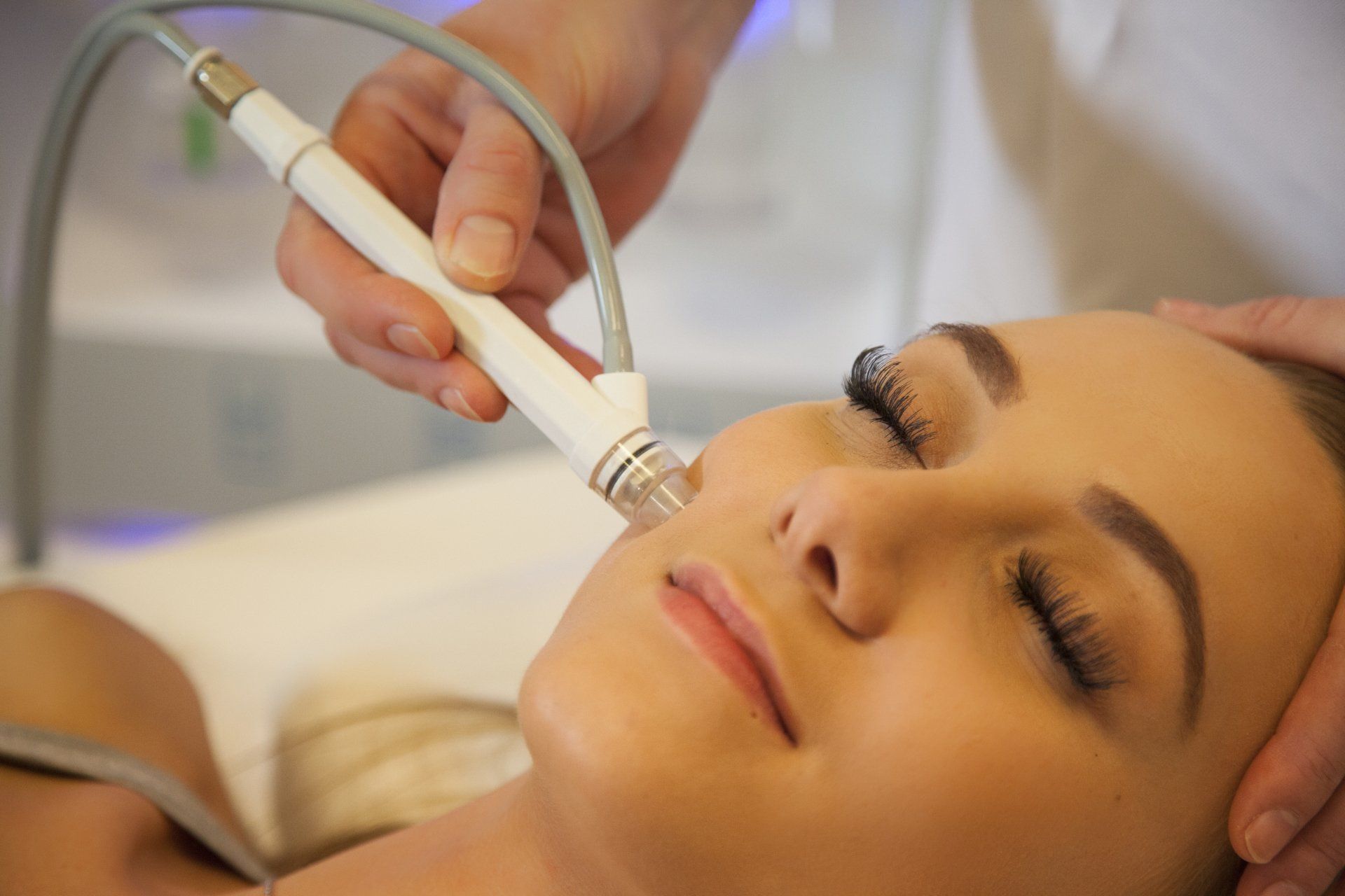 Séance de soin anti-âge par radiofréquence 