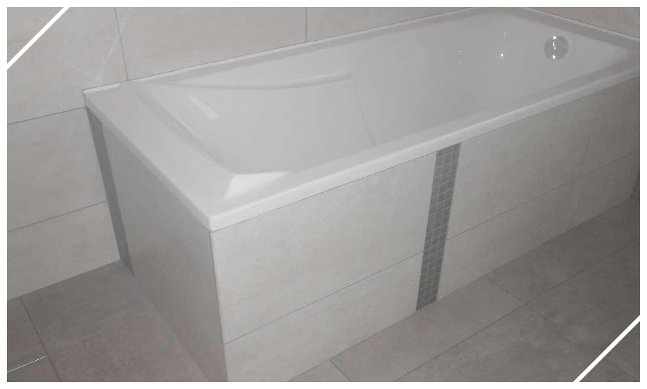 Baignoire avec faîence grise