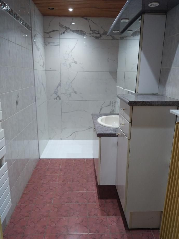 Après les travaux mise en place d'une douche à l'italienne