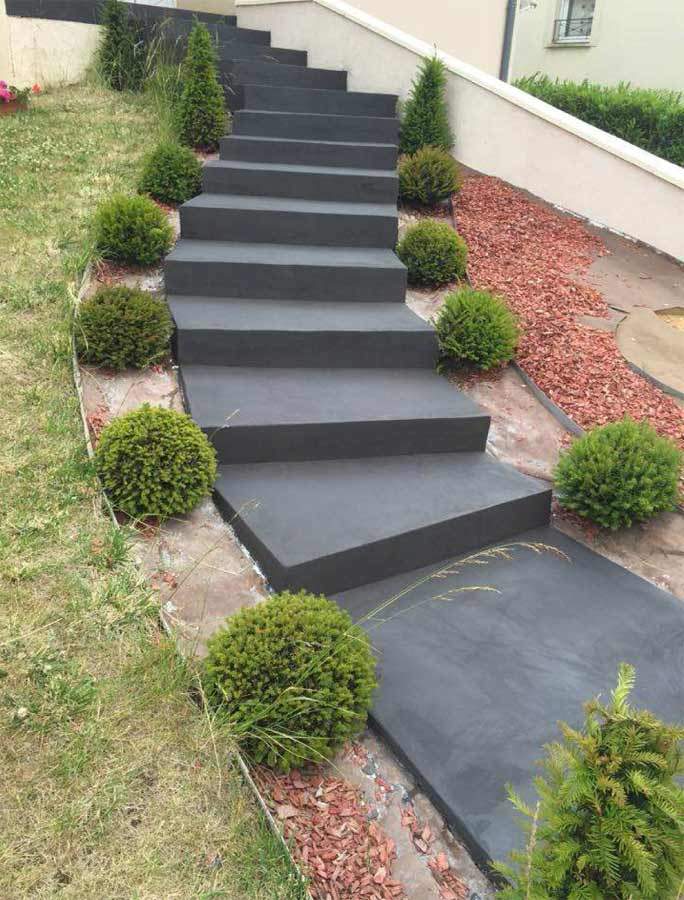 Escalier en béton (Montpellier)