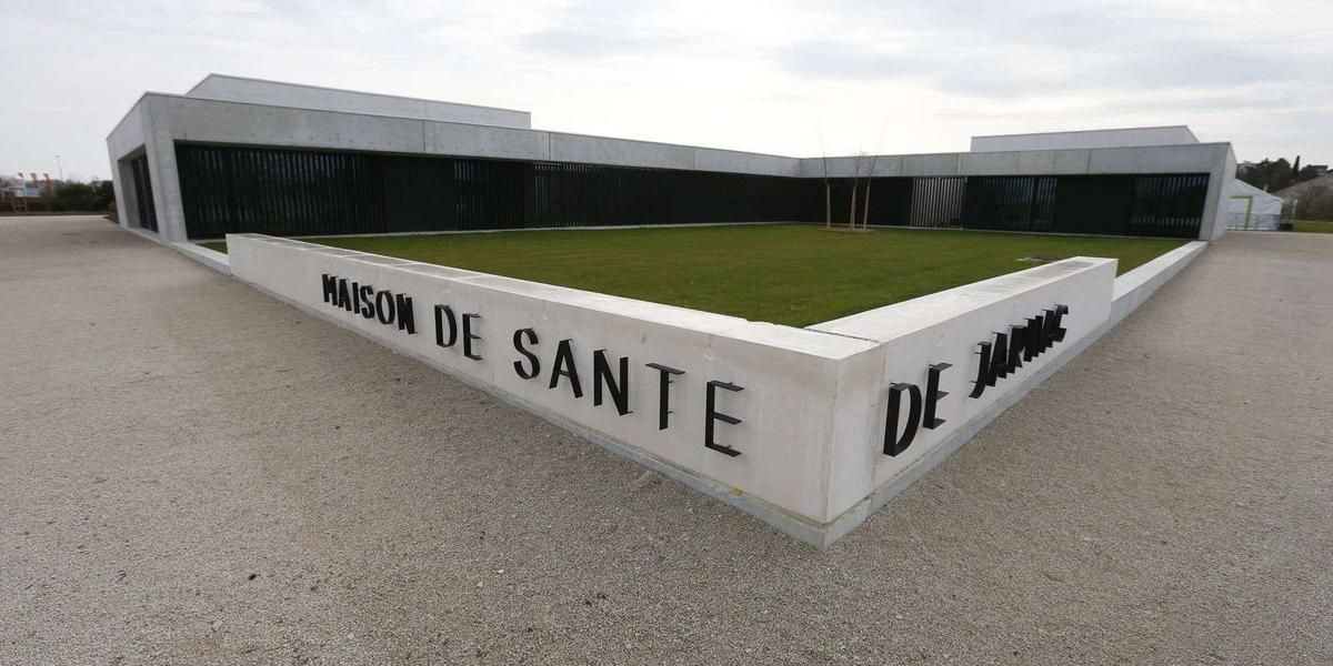 Maison de santé à Jarnac (16)