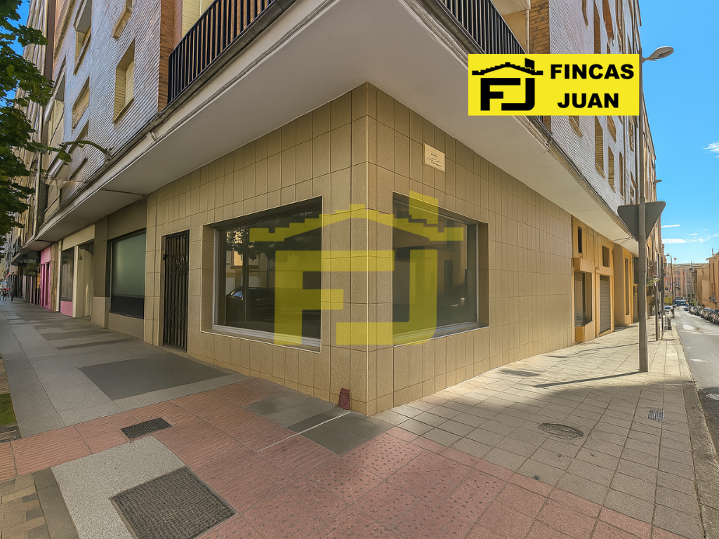 Local comercial en esquina con gran visibilidad – Paseo del Rollo