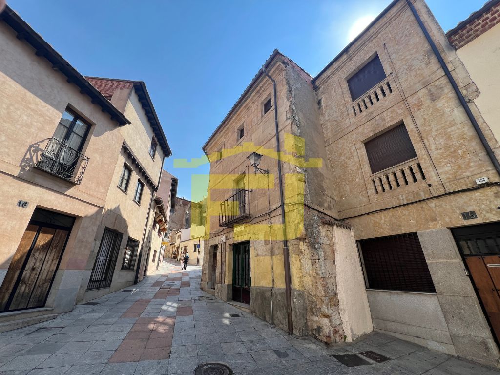 Edificio singular en pleno corazón turístico de Salamanca