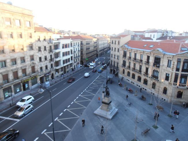 Piso en alquiler en Calle Azafranal