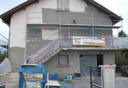 Pendant ravalement de façade