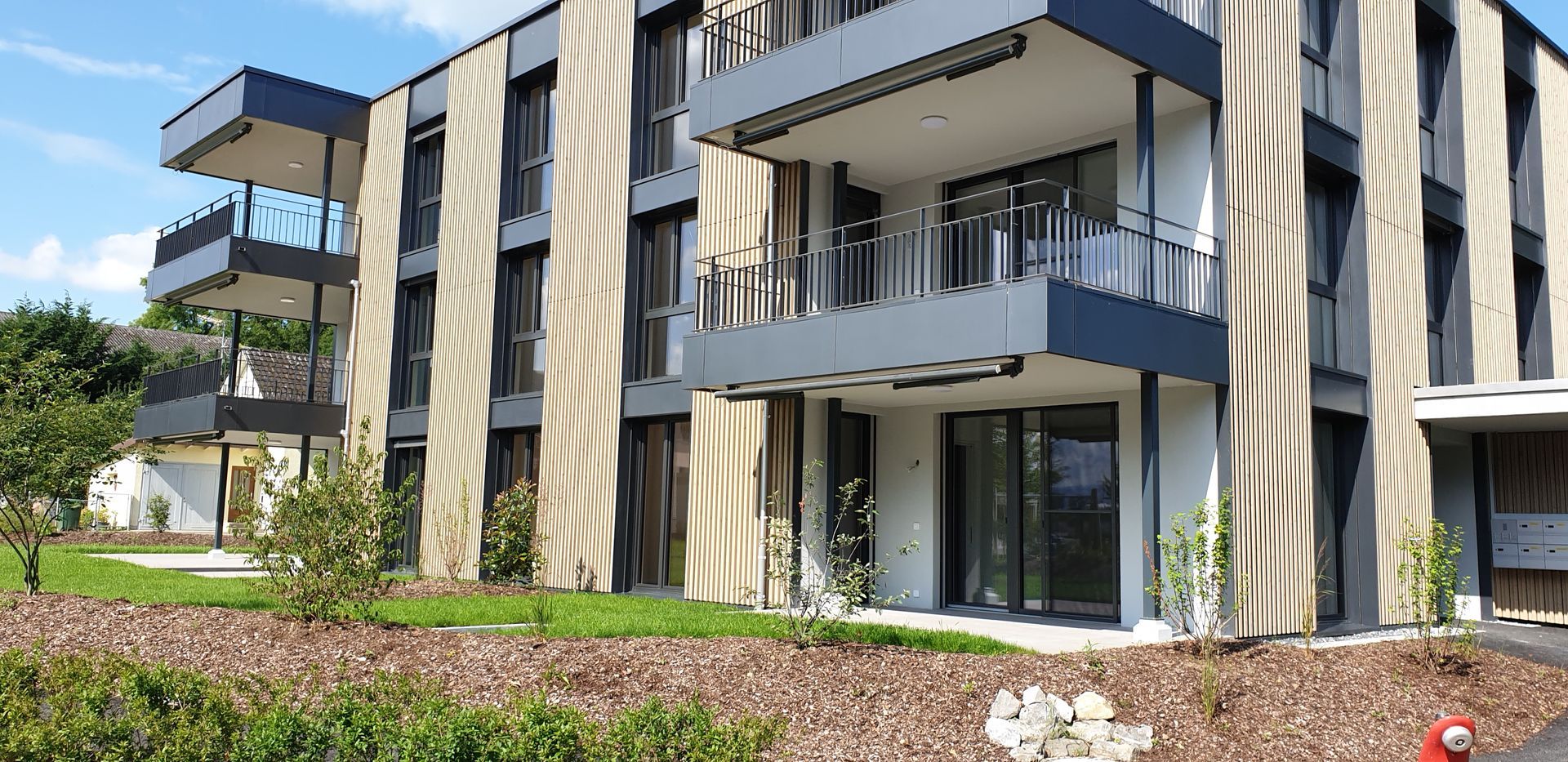 ZS Alu-Zargen AG| Lömmenschwil