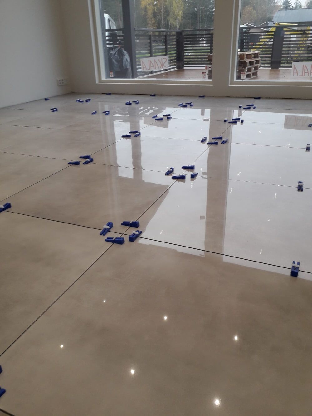 Huoneistoremontti, LH-Rakennus Oy, Raisio