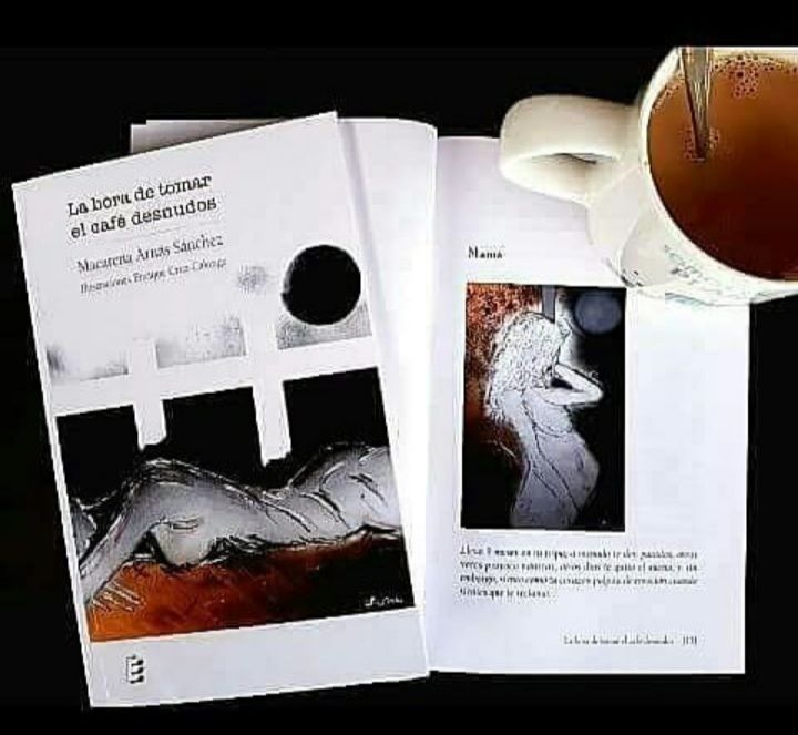 Un libro está abierto en una página que dice la hora de tomar