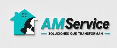 Logotipo de AMService con icono de casa turquesa y texto negro-azul, adem&aacute;s del eslogan &ldquo;Soluciones que transforman&rdquo;