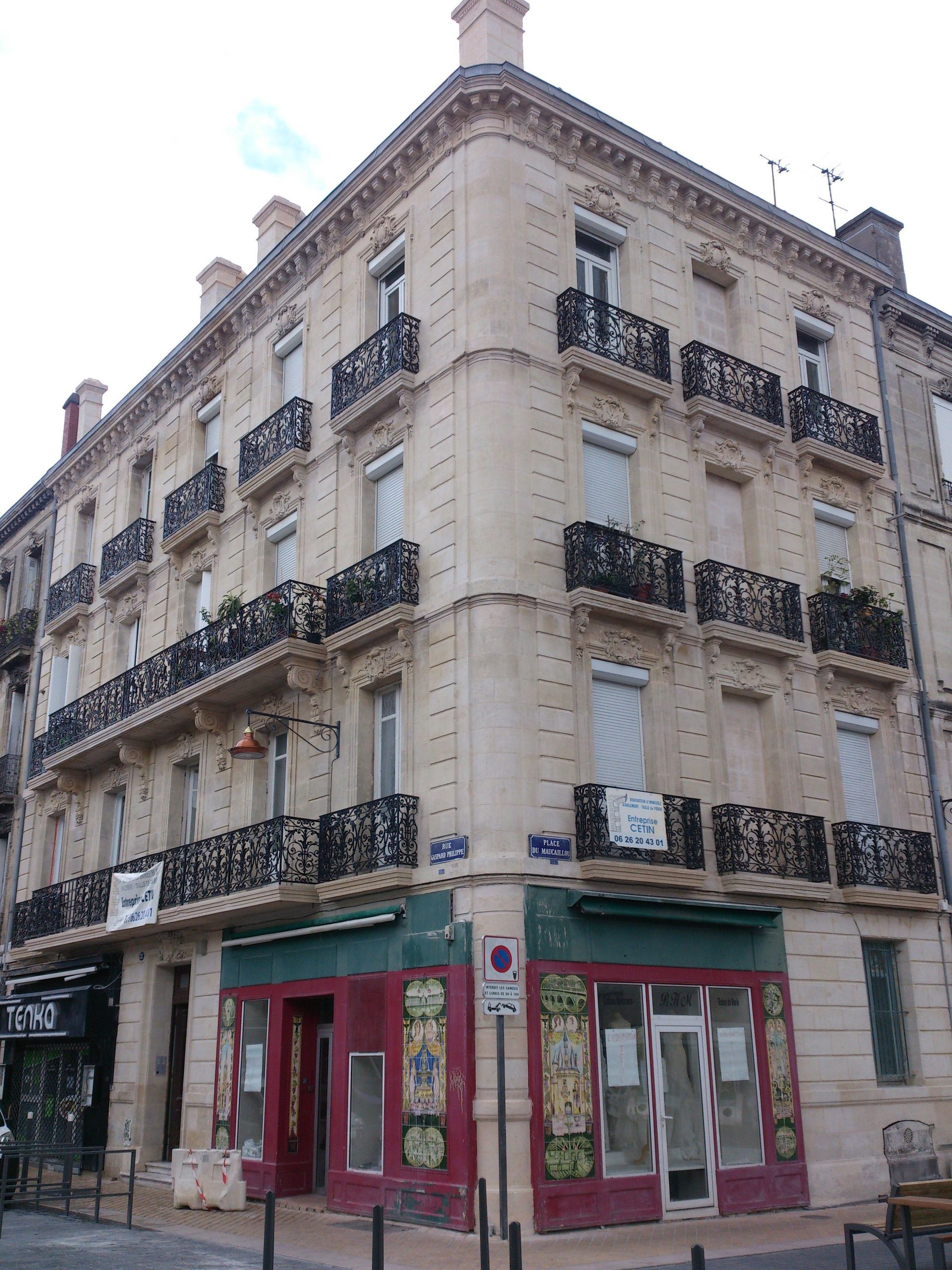 Un immeuble bordelais après ravalement