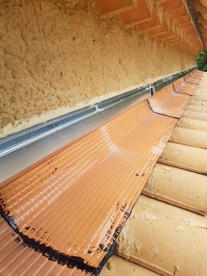 Les travaux pour assurer l'étanchéité toiture - Sanifer