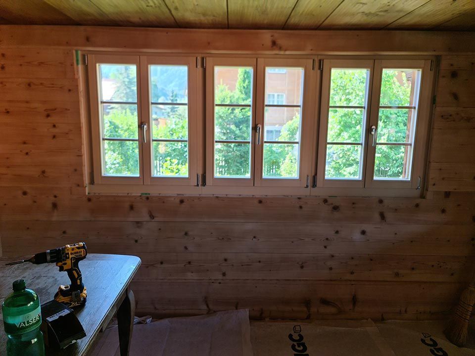 Innenbereich mit Holz, Arbeit von Holzbau A-Z, A. Zingg-Hänni