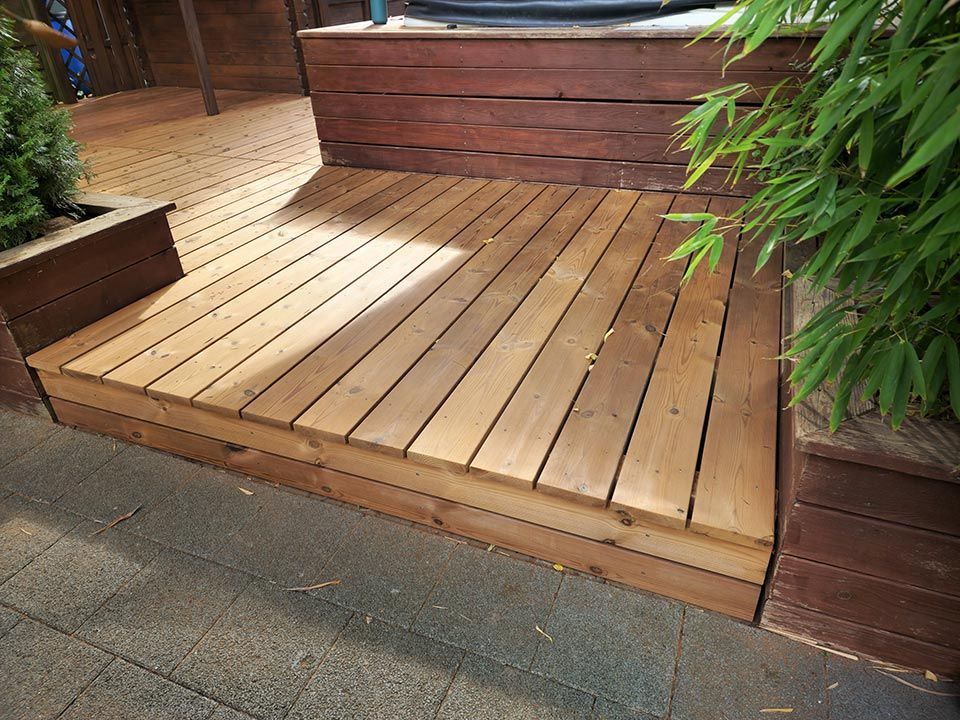 Holz im Aussenbereich, Arbeit von Holzbau A-Z, A. Zingg-Hänni