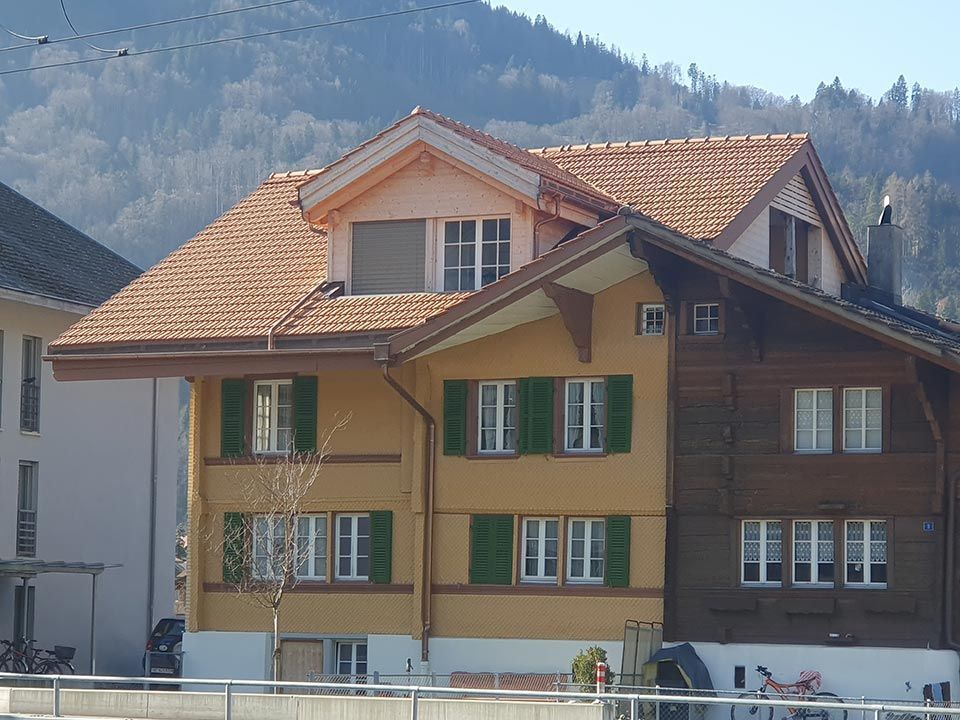 Wohngebäude mit Holz, Arbeit von Holzbau A-Z, A. Zingg-Hänni