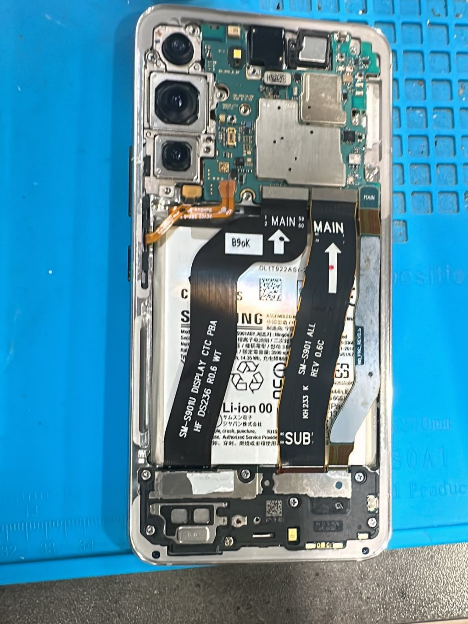 Remplacement d'une batterie de téléphone portable