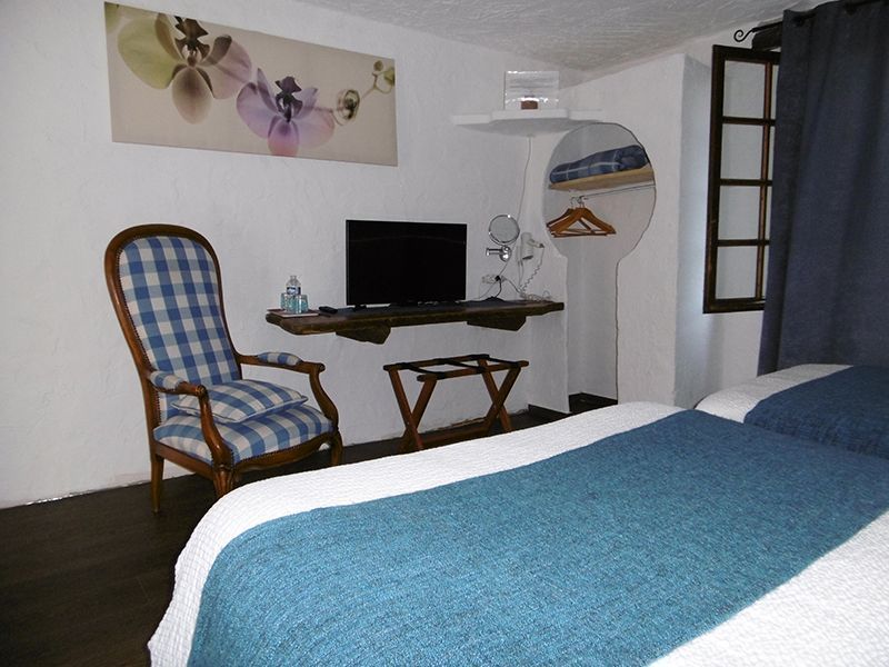 L'intérieur d'une chambre d'hotel 