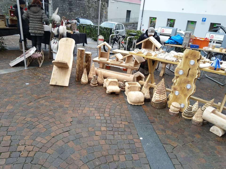 esposizione di oggettistica in legno - Galli Manuel Lavori Forestali