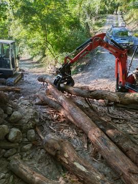 barriera architettonica a bordo strada