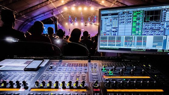 DS-Veranstaltungslogistik, Beleuchtungstechnik, Beschallungen, Bildtechnik, Bühnen, Veranstaltungsservice, Dynamic Sound, Feierlichkeiten, Frank D. Schmitt, Lichtanlagenverleih, Sportveranstaltung, Veranstaltungsagenturen, Veranstaltungsdienst, Veranstaltungslogistik, Veranstaltungstechnikvermietung