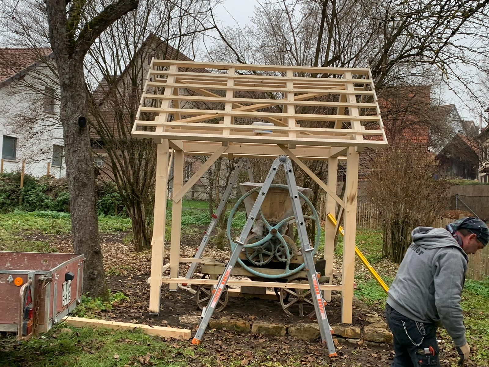 Zimmerer bei der Arbeit