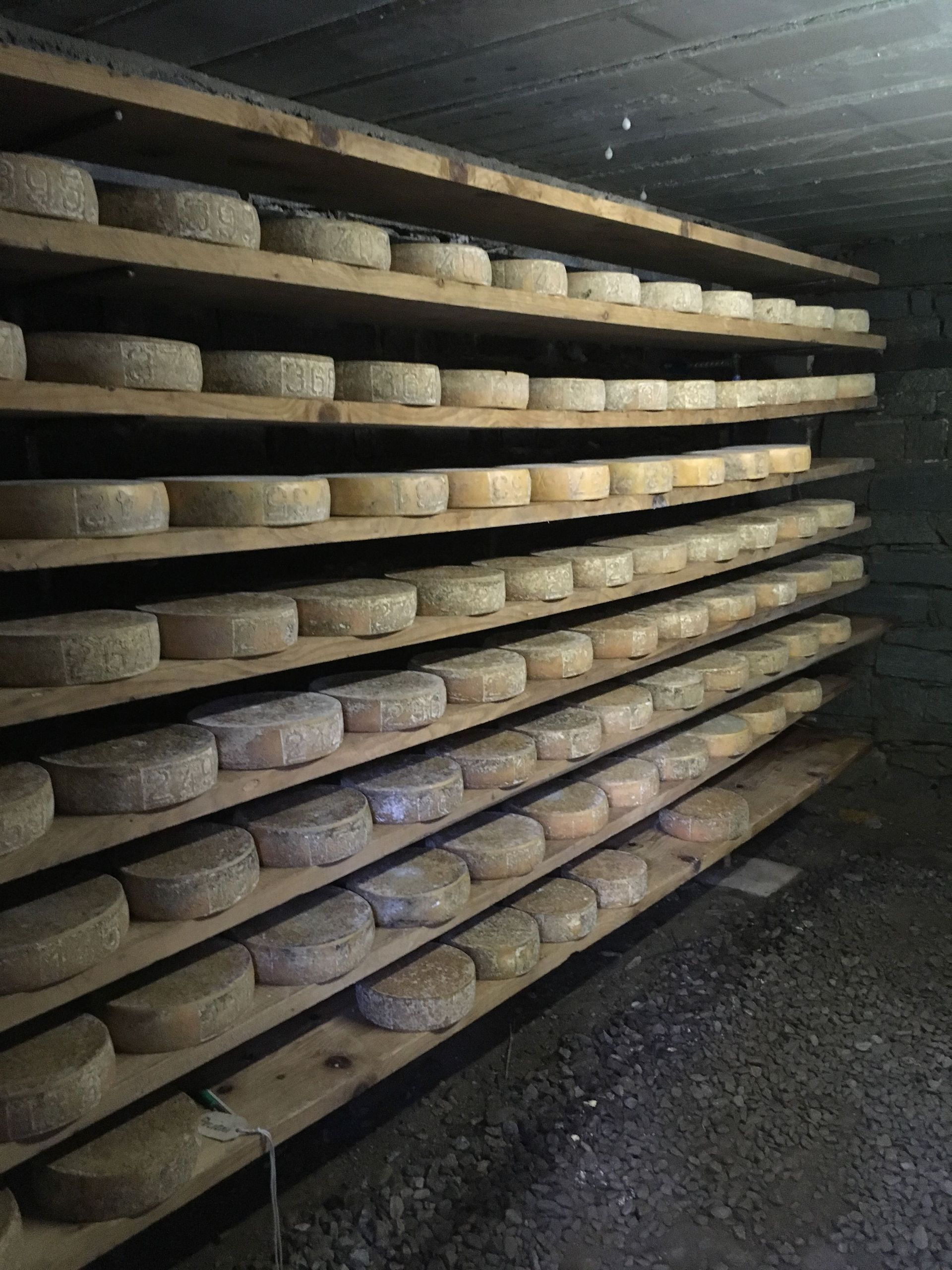 Formaggi - Arcioni Luigi - Corzoneso - Blenio - Ticino