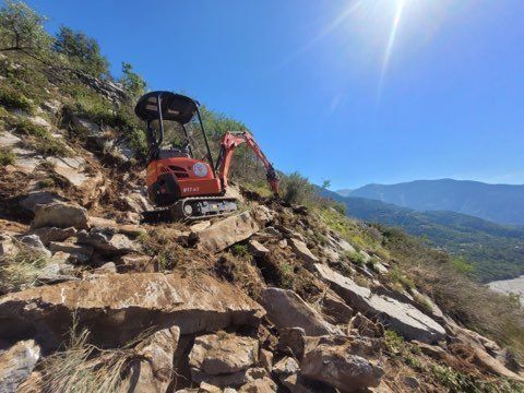 Vue d'une mini-pelle