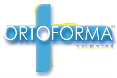 Logotipo de ORTOFORMA con cruz azul y detalles amarillos, lema &ldquo;Tecnolog&iacute;a Artesanal&rdquo;