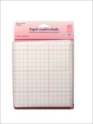 Pila de papel cuadriculado en su embalaje. Texto en español: «Papel cuadriculado».