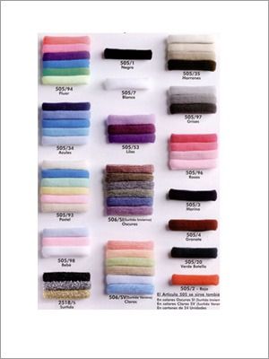 Carta de colores de coleteros para el pelo en varios tonos y estampados.