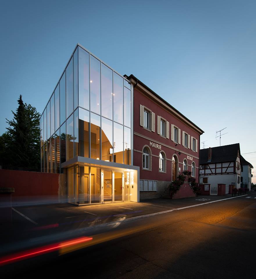 Façade en verre et menuiserie alu