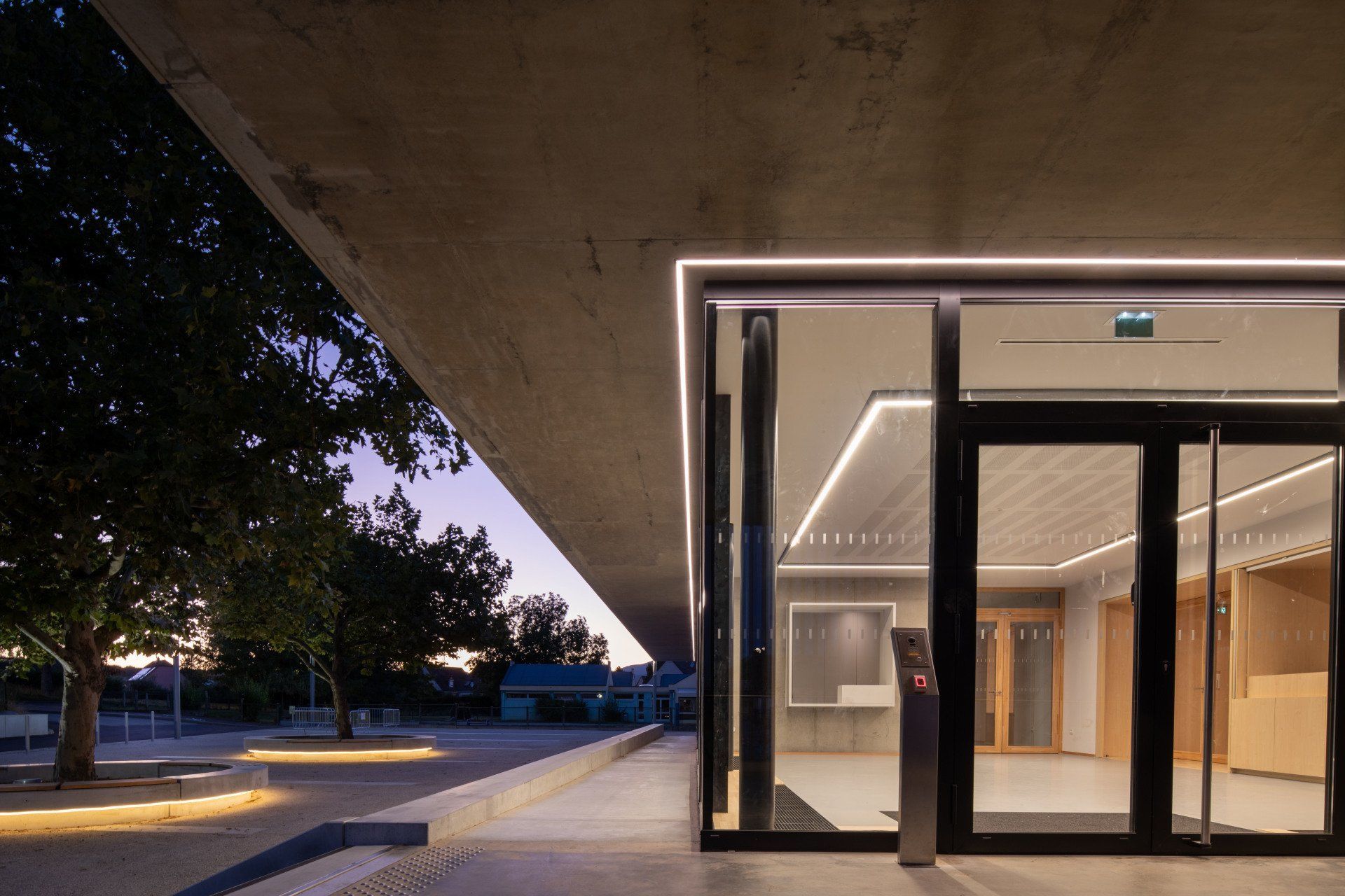 Porte vitrée industrielle sur mesure