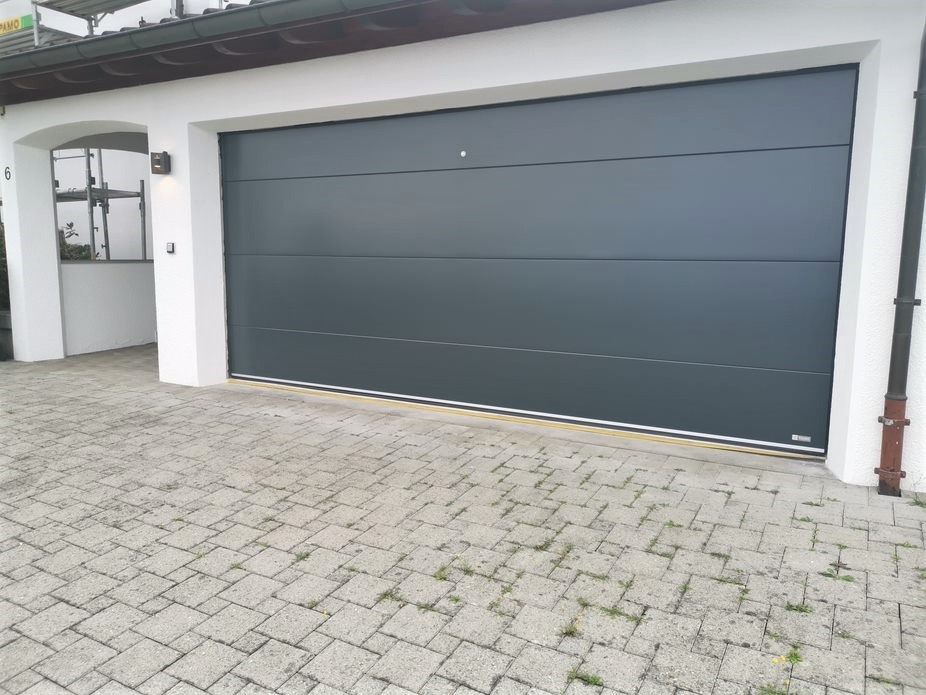 Sektionaltore Rolltore - Zehnder Söhne AG - Zug