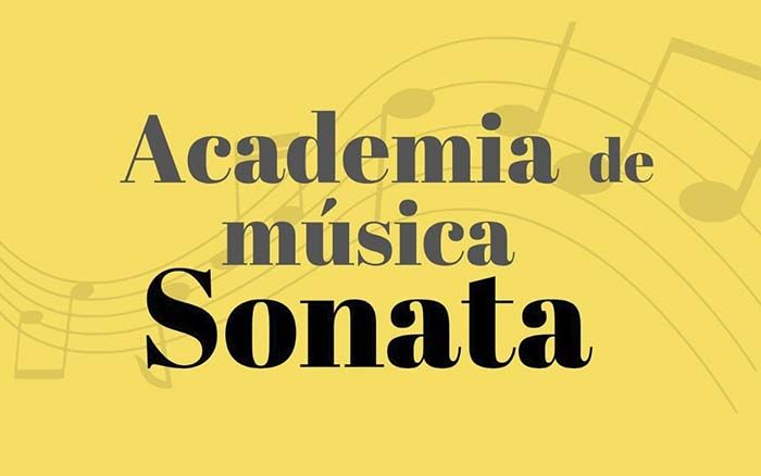 Logotipo con fondo amarillo que dice “Academia de música Sonata” en texto negro.