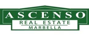 Logotipo verde y blanco para Ascenso Real Estate Marbella.