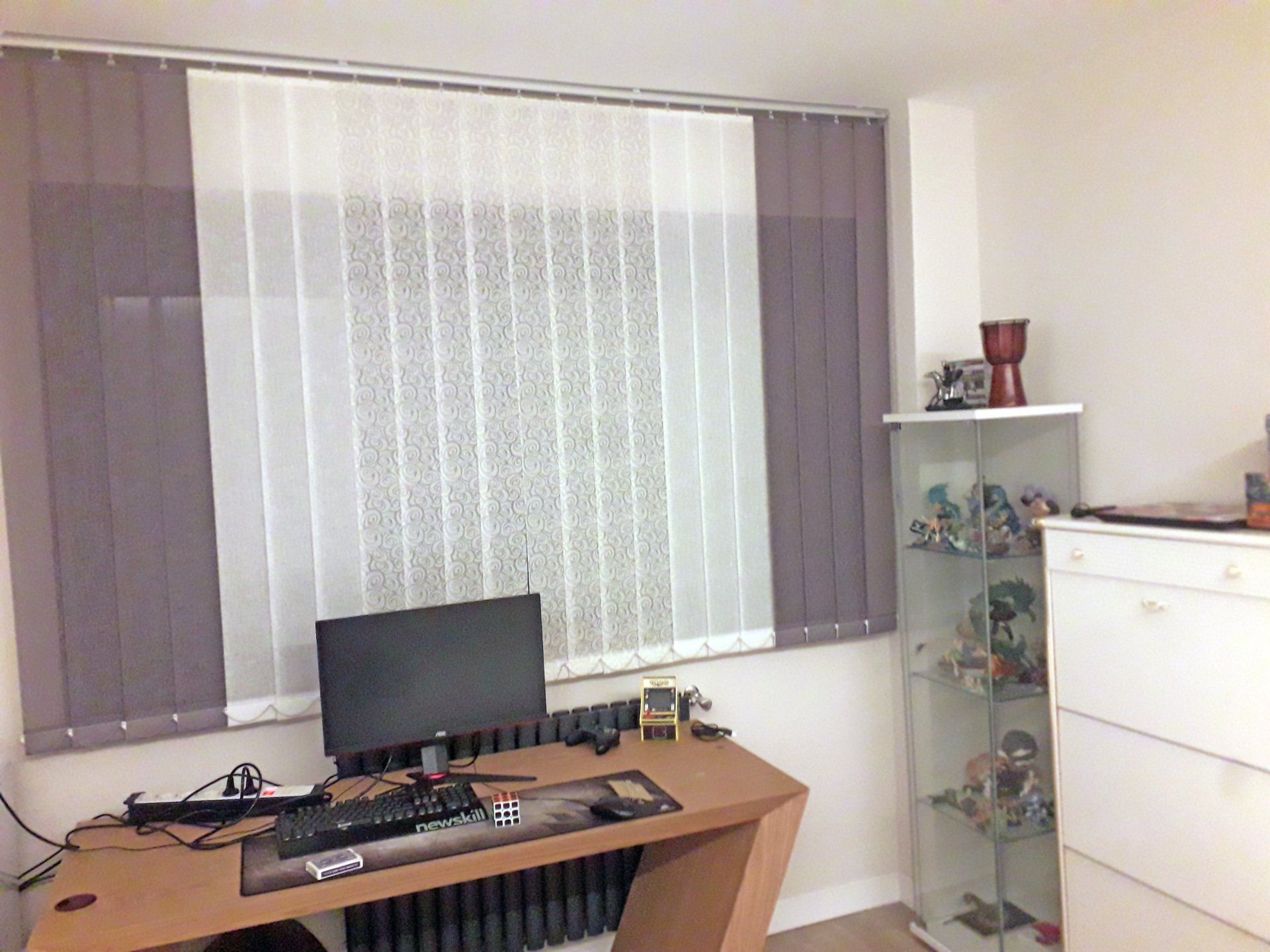 cortinas-lamas-verticales-modernas-juvenil-cuenca-albacete