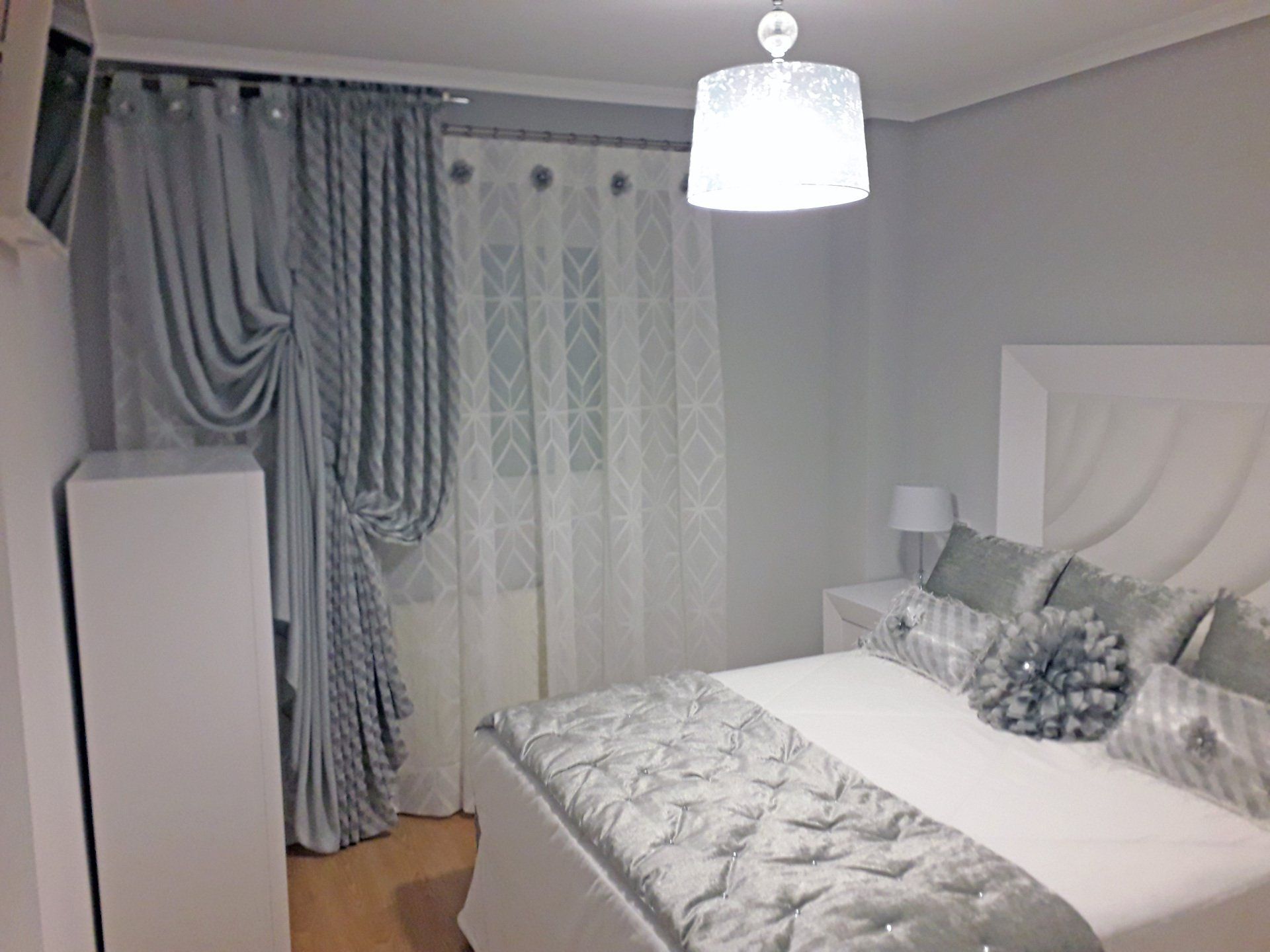 cortinas-modernas-confeccion-a-medida-dormitorio-en+cuenca-albacete-ciudad-real