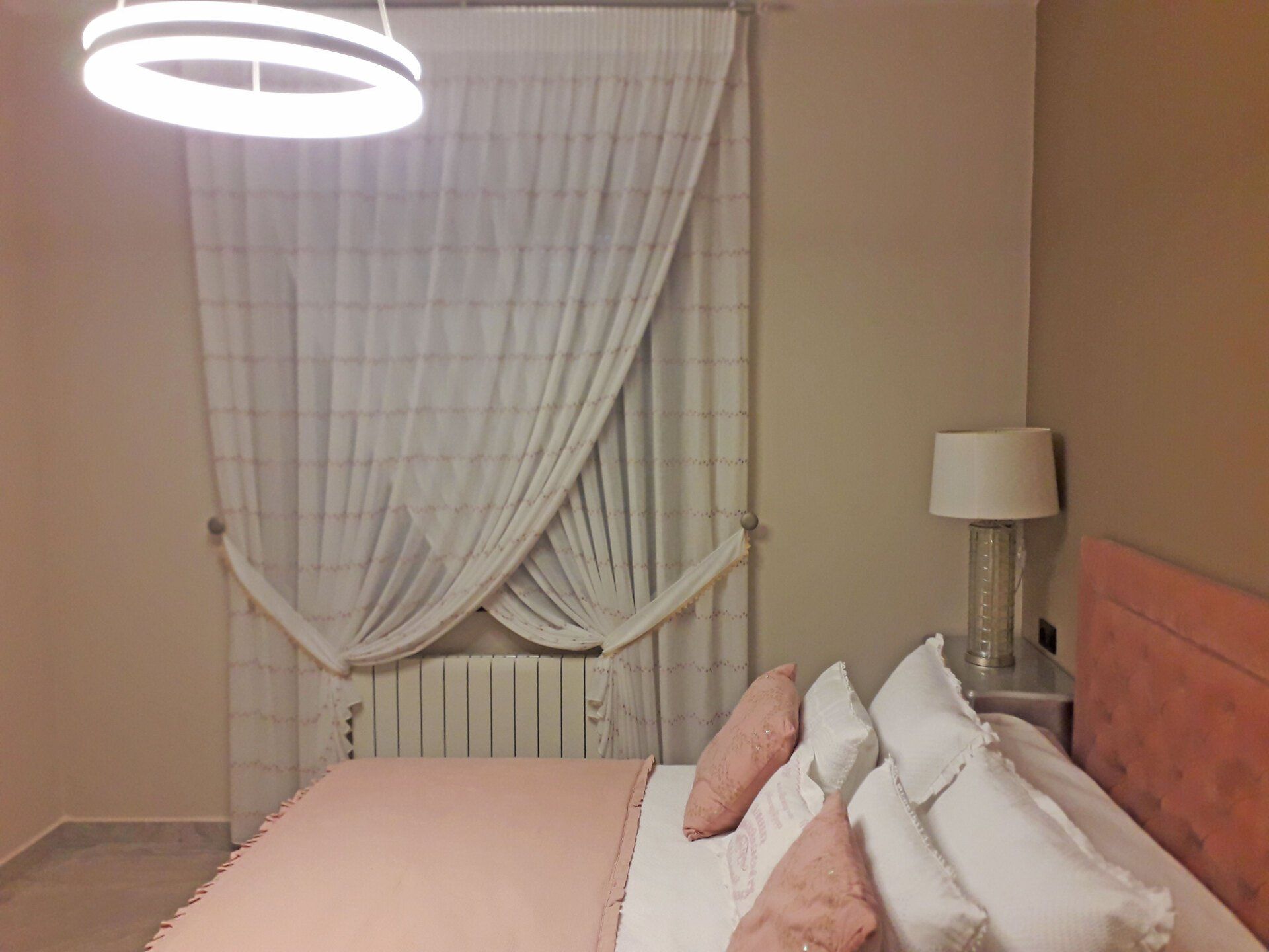 cortinas-visillos-dormitorio-matrimonio-edredon-ajustable-entero-boutic-a-media-cuenca-albacete-ciudad-real