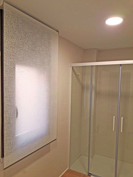 estores-modernos-baño-aseo-cuenca-albacete-ciudad-real