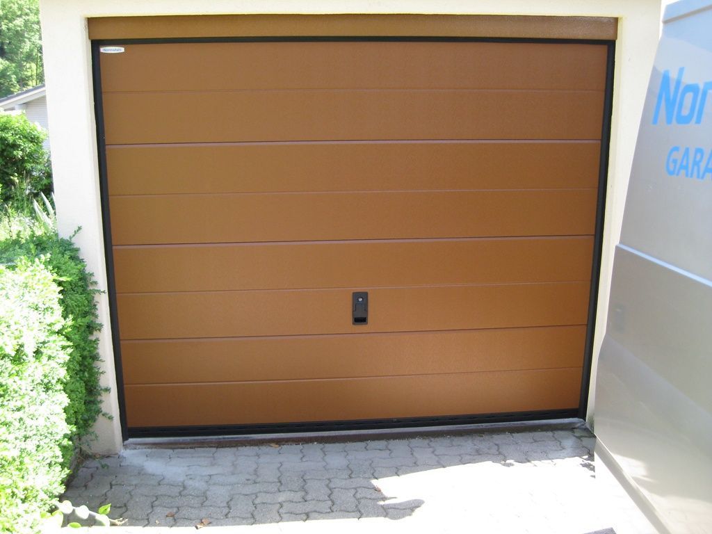 Garagentor G60 - Mohler Metallbau Spiralförderanlagen - Rümlingen