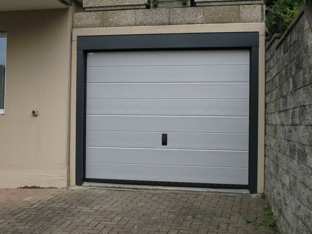 Garagentor G60 - Mohler Metallbau Spiralförderanlagen - Rümlingen