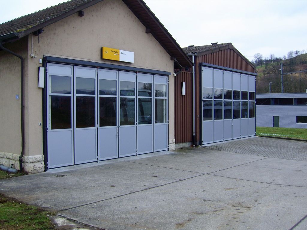 Handfalttore - Mohler Metallbau Spiralförderanlagen - Rümlingen