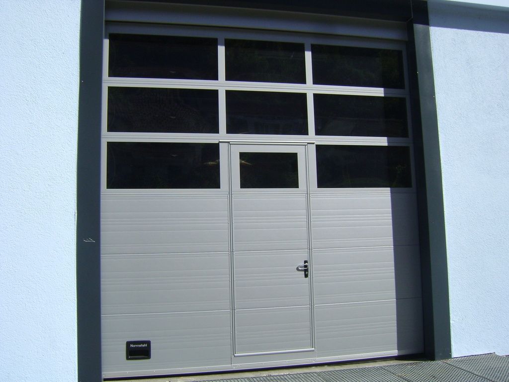 Industrietor - Mohler Metallbau Spiralförderanlagen - Rümlingen