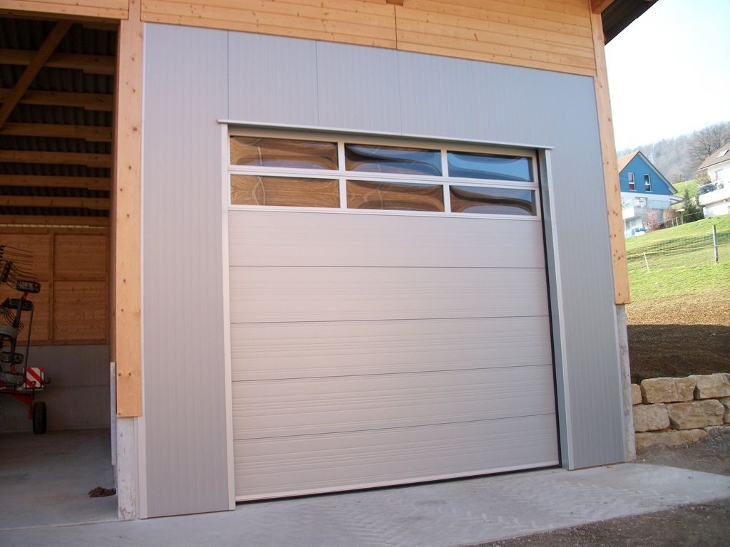 Industrietor - Mohler Metallbau Spiralförderanlagen - Rümlingen