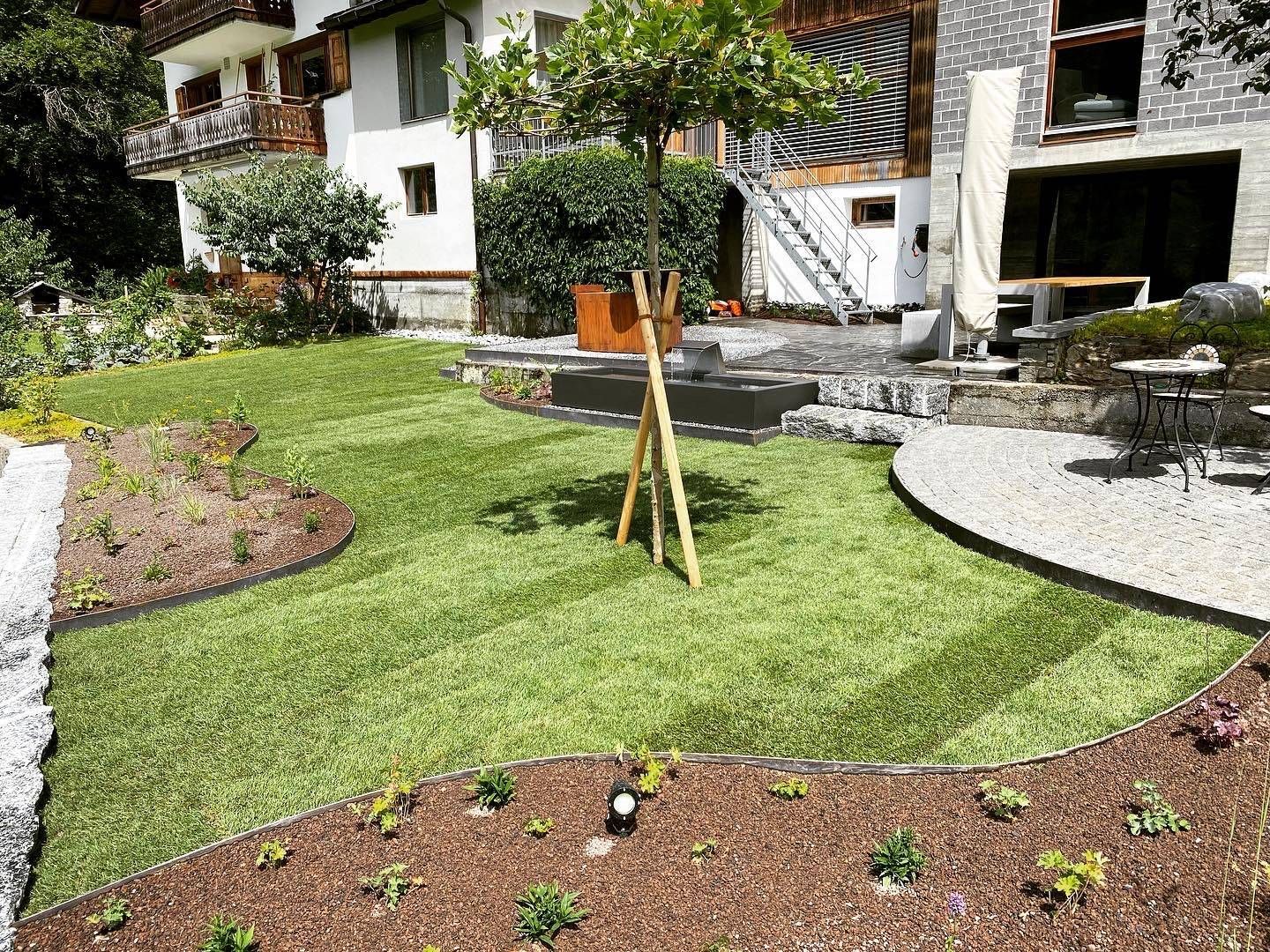 Hochbeet mit Beleuchtung